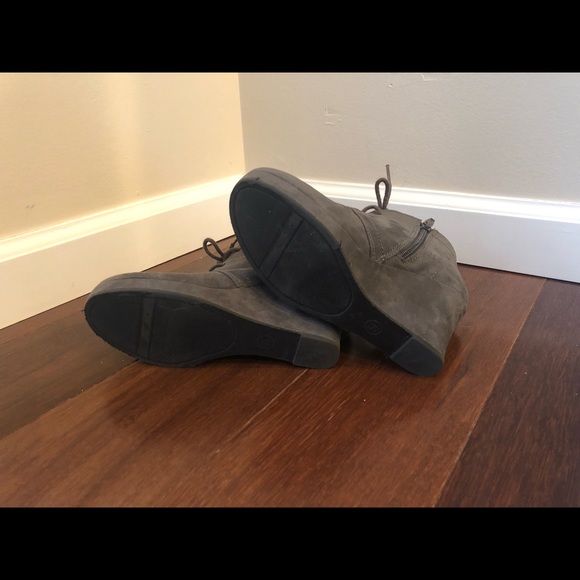 Mossimo Wedge Lace Up Bootie size 6.5 gray - Picture 4 of 5